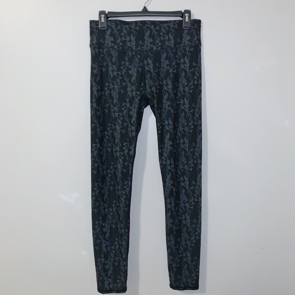 Fabletics black winding vine leggings